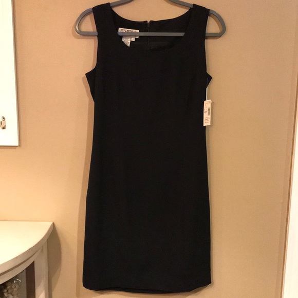 NWT Atrium Black dress. Size 4 - Picture 1 of 7